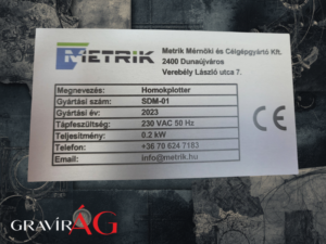 Aluminium adattábla - Metrik