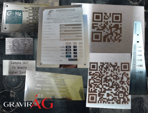 Rozsdamentes adattáblák